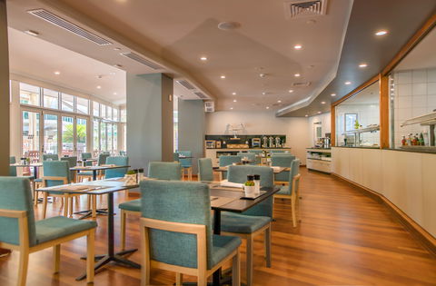 Poolside Restaurant And Bar - Tourism Gold Coast 1