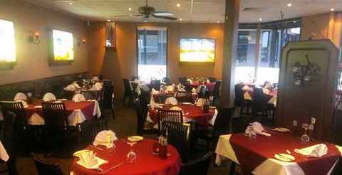 Georgio's Seafood & Steak House - Tourism Gold Coast 1