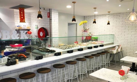 Viet Hoa Oyster Bar & Kitchen - Tourism Gold Coast 5