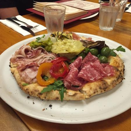 Alessandro’s Pizzeria Antipasto Bar - Tourism Gold Coast 0