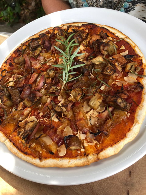 Clooney’s Restaurant - Tourism Gold Coast 6