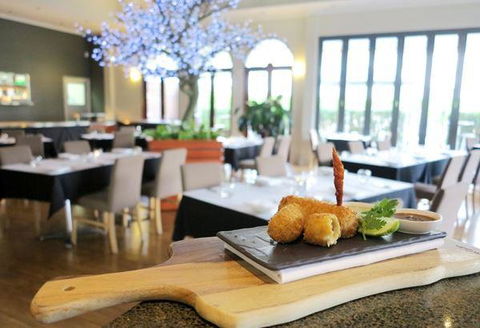 Tulip Thai Restaurant And Bar - Tourism Gold Coast 6