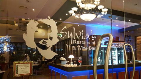 Tulip Thai Restaurant And Bar - Tourism Gold Coast 8