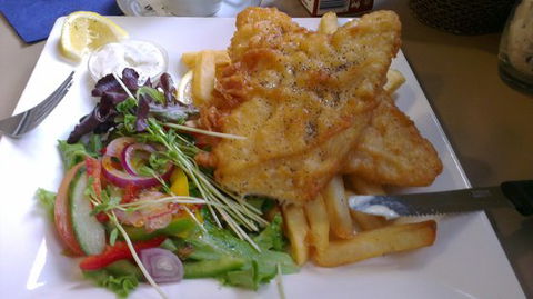 Bent Bull Bar And Grill - Tourism Gold Coast 0