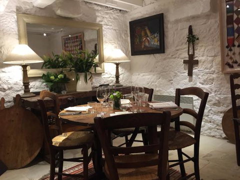 Red Feather Inn - Tourism Gold Coast 0