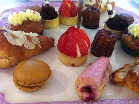 Le Papillon - Tourism Gold Coast 0