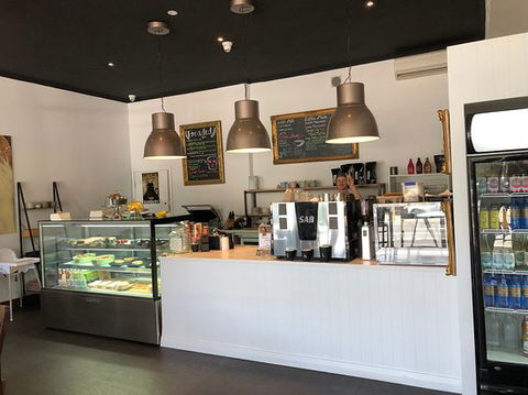Fat Cat's Coffee House - Tourism Gold Coast 0