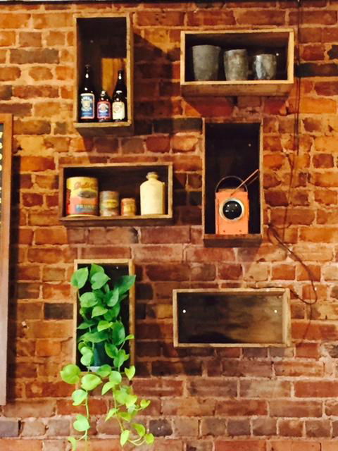 Sheffield's Bar & Restaurant - Tourism Gold Coast 4