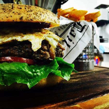 Six Degrees Restaurant & Bar - Tourism Gold Coast 0