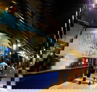 Trafalgars Hotel - Tourism Gold Coast