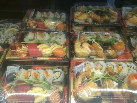 I Sushi Eaton - Tourism Gold Coast 0