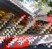 3 Monkeys Fine Foods - Tourism Gold Coast