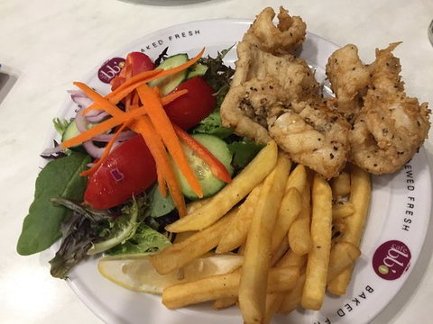 Bb's Cafe - Tourism Gold Coast 0