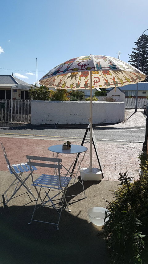 Cafe On Railway - Tourism Gold Coast 1