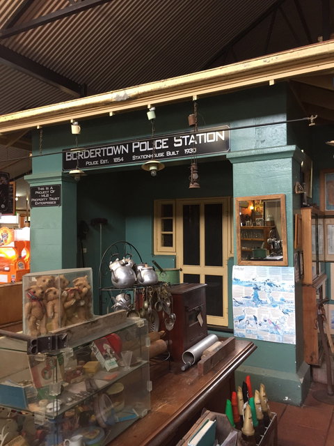 Bordertown Morning Loaf Bakery - Tourism Gold Coast 3