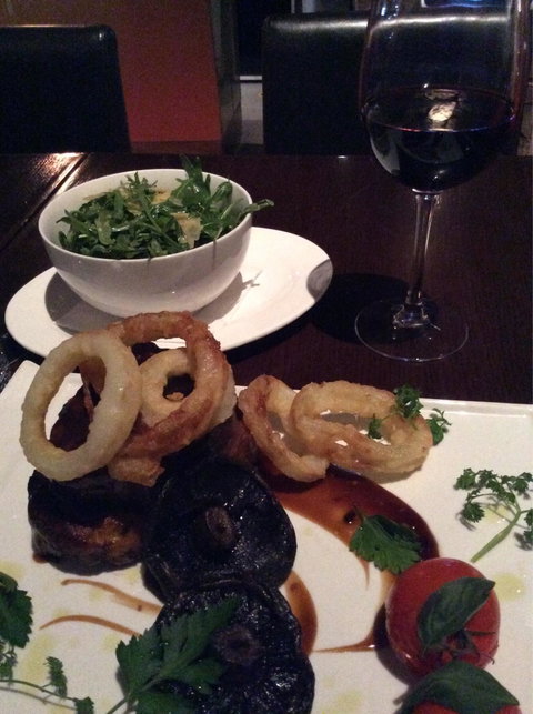 O Bar & Restaurant - Tourism Gold Coast 4