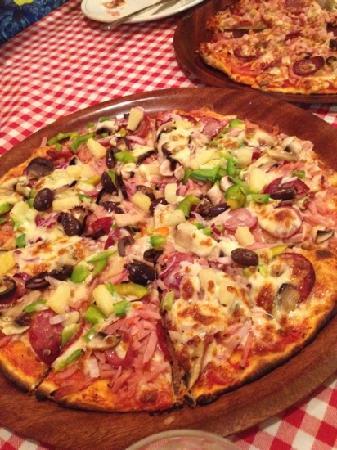 Donatella's Alfresco Ristorante Pizzeria - Tourism Gold Coast 0