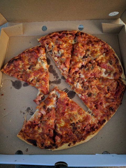 Tony's Pizza & Gelati - Tourism Gold Coast 1