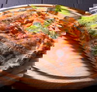 Straddie Wood Fired Pizza - Tourism Gold Coast