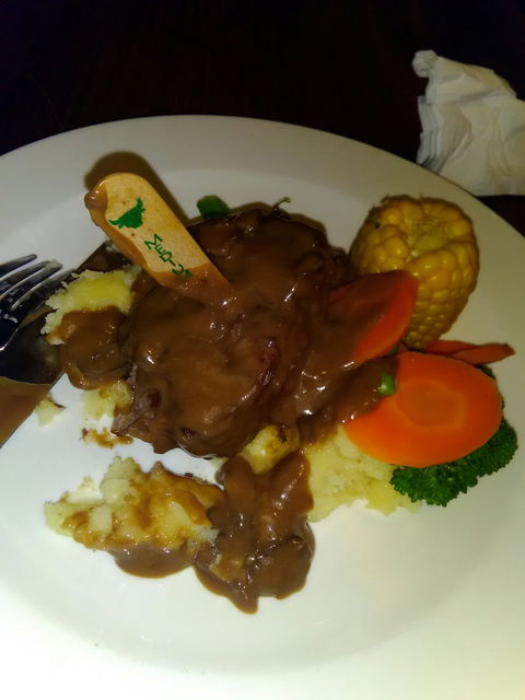Victoria Point Tavern - Tourism Gold Coast 2