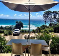 Manta Ray Bistro at Stradbroke Island Beach Hotel - Tourism Gold Coast