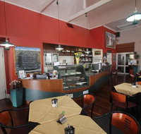 Henry's Cafe and Restaurant - Tourism Gold Coast