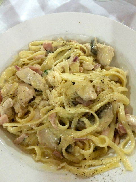 Henry's Cafe And Restaurant - Tourism Gold Coast 4