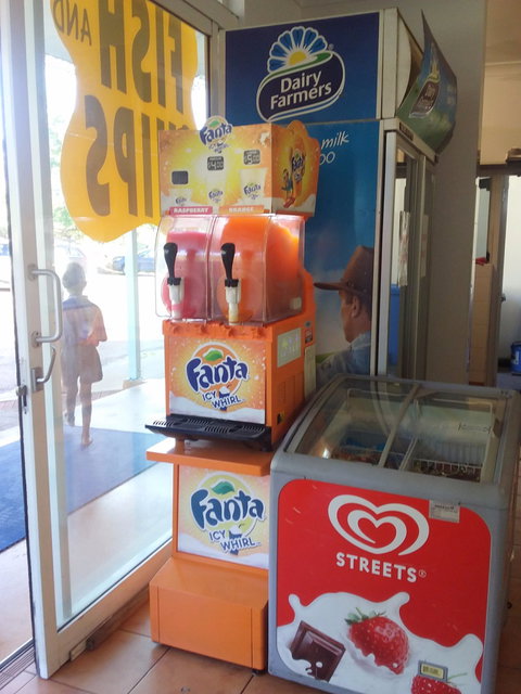 Gilld N Guttd Seafood Place - Tourism Gold Coast 4