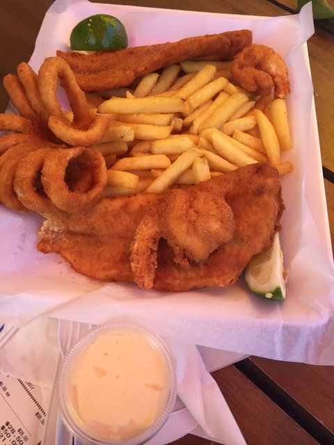 Saviges Seafood - Tourism Gold Coast 1