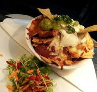 Phoenix Hotel - Tourism Gold Coast