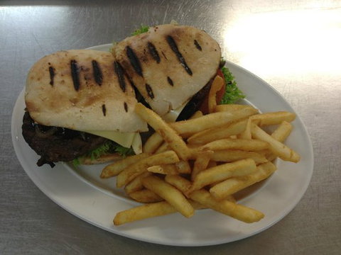 Tolga Hotel Restaurant - Tourism Gold Coast 0