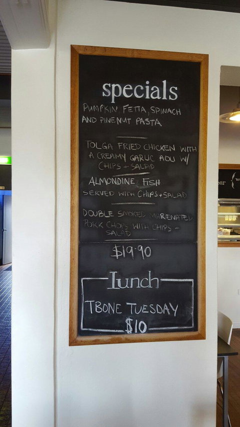 Tolga Hotel Restaurant - Tourism Gold Coast 1