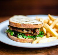 The Glenferrie Hotel - Tourism Gold Coast