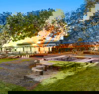 Batesford Hotel - Tourism Gold Coast