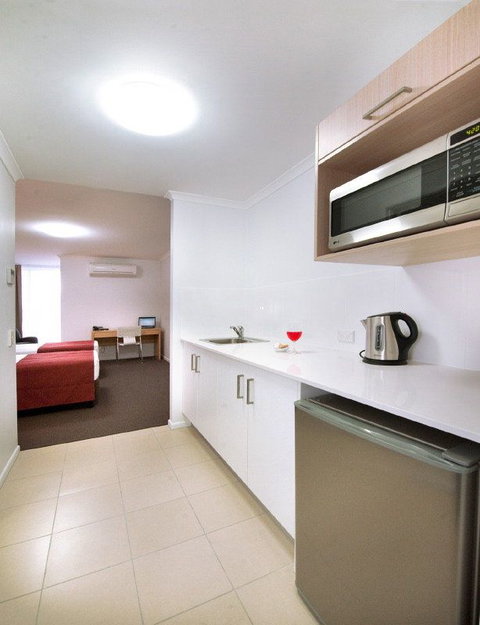 The Edge Apartment Hotel - Tourism Gold Coast 3