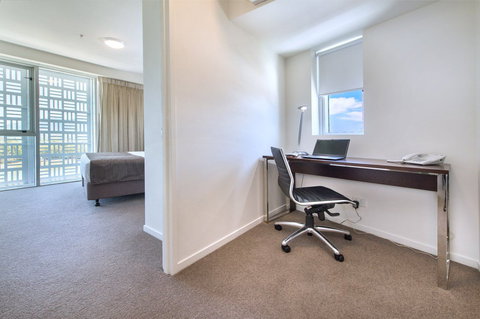 Empire Apartment Hotel - Tourism Gold Coast 6