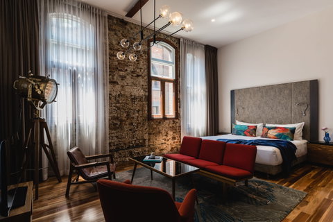 The Old Clare Hotel - Tourism Gold Coast 12