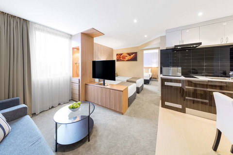 Best Western Plus Hotel Diana - Gold Coast 17