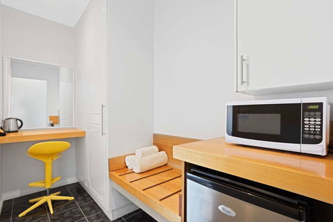 Comfort Inn, The International - Tourism Gold Coast 3