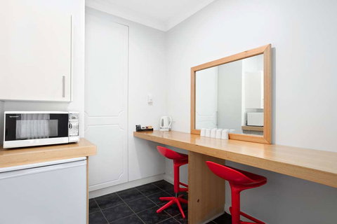 Comfort Inn, The International - Tourism Gold Coast 7