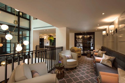 Mayfair Hotel - Tourism Gold Coast 2