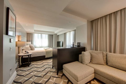 Mayfair Hotel - Tourism Gold Coast 5