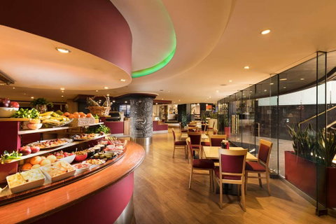 Stamford Plaza Adelaide - Tourism Gold Coast 9