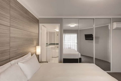 Adina Serviced Apartments James Court - Tourism Gold Coast 10