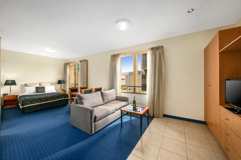 Quest Savoy - Tourism Gold Coast 1