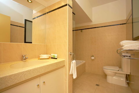 Quest Savoy - Tourism Gold Coast 4