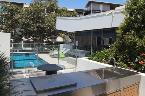 Code Apartments - Gold Coast 2