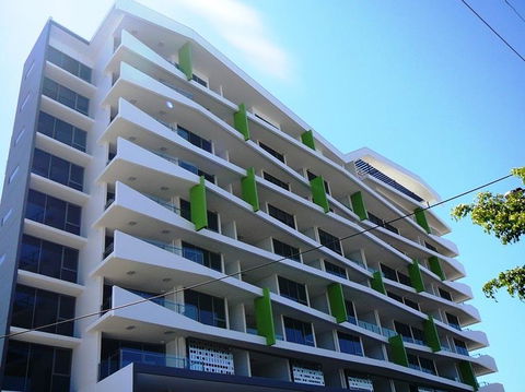 Code Apartments - Gold Coast 6