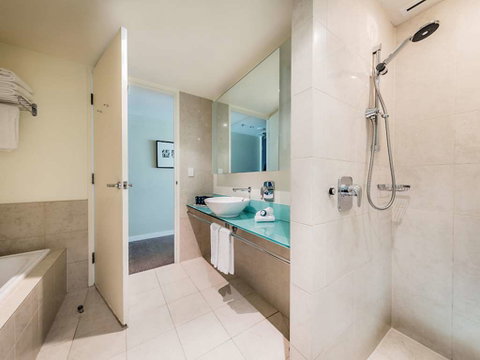 PARKROYAL Melbourne Airport - Tourism Gold Coast 5