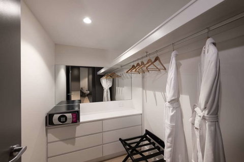 Hilton Adelaide - Tourism Gold Coast 16